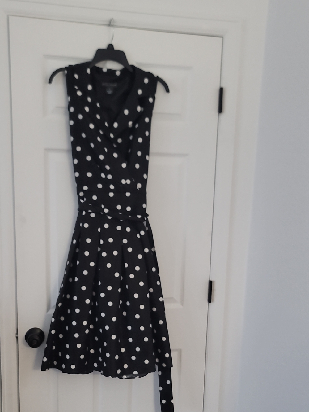 Jessica Howard Black and White Polka Dot Sleeveless Wrap Midi Dress